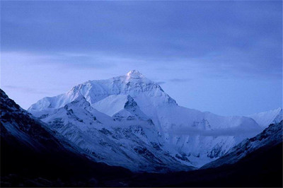 神明渡劫？昆侖山神秘照片引發科學與傳說之爭